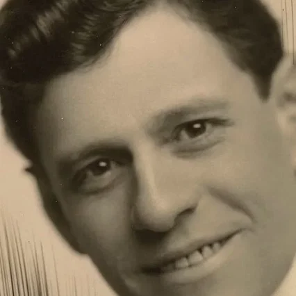  Edward Alyn Warren