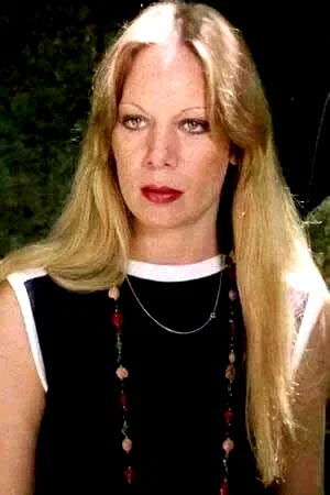  Esther Studer