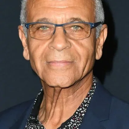  Michael Schultz
