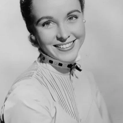  Frances Helm