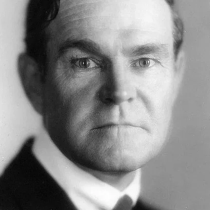  Guy Oliver