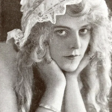 Lillian Worth