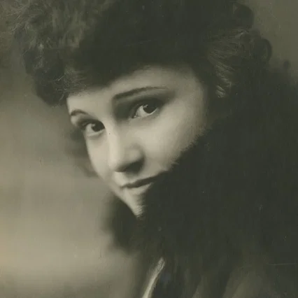  Sybil Seely