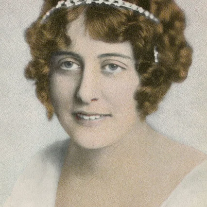  Grace Cunard