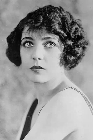  Renee Adoree