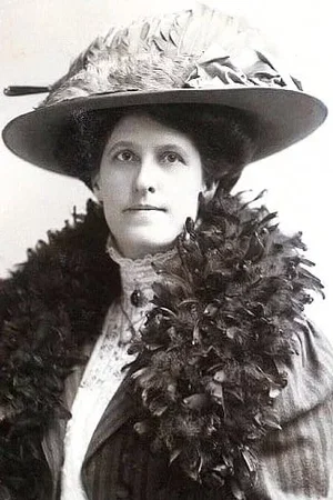  Louise Mackintosh photo