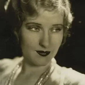Photo star :  Catherine Dale Owen
