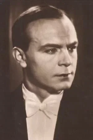  Paul Hartmann