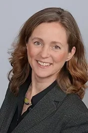  Lucy Deakins