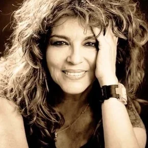 Photo star :  Yona Elian
