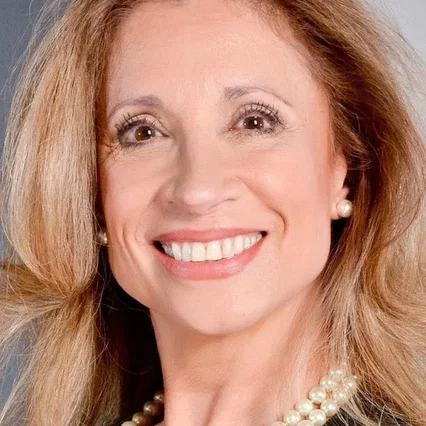  Loreto Valenzuela