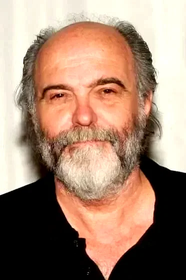 Leon  Ichaso
