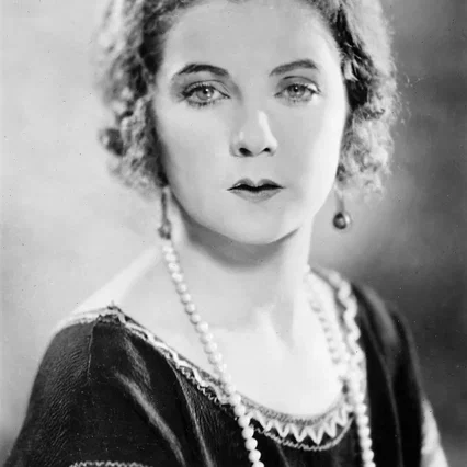  Lilyan Tashman
