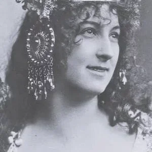  Maria Reisenhofer