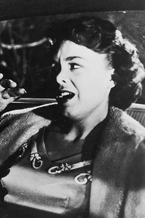 Mona McKinnon photo