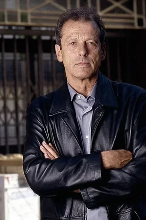  Leslie Grantham photo