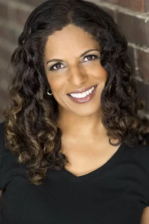  Sharon Lewis photo