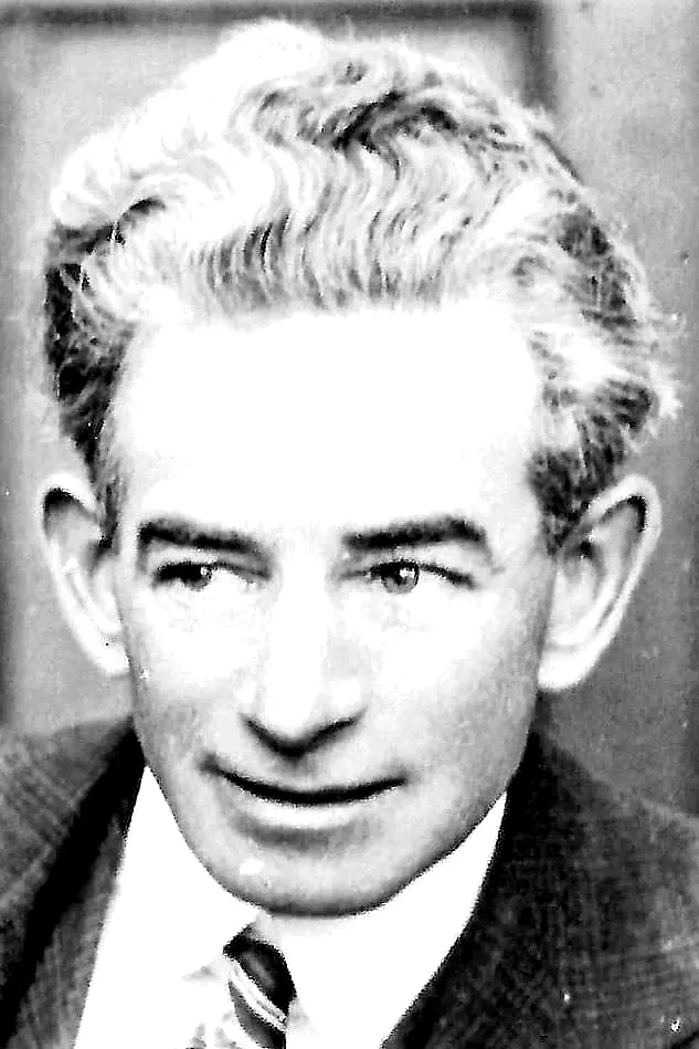  Charles Avery