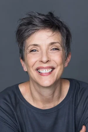  Julie Saint-Pierre