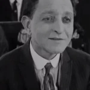  Lawrence Chenault