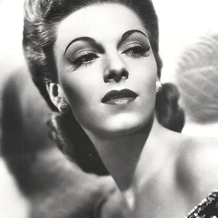  Vera Zorina