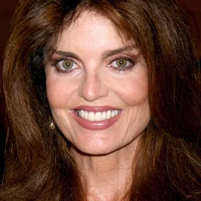 Photo star :  Tracy Scoggins