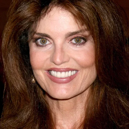  Tracy Scoggins