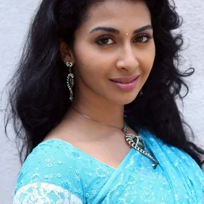 Photo star :  Gayathri Iyer