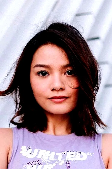  Xenia Tan