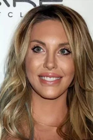  Chloe Lattanzi photo