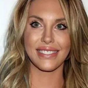  Chloe Lattanzi