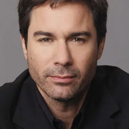  Eric Mccormack