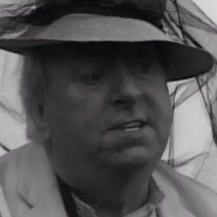  Hugh Lloyd