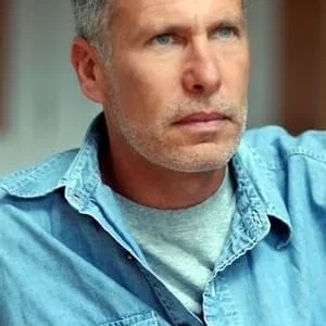  Steven Schachter
