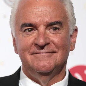 Photo star :  John O'Hurley