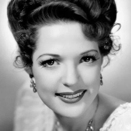  Anne Gwynne