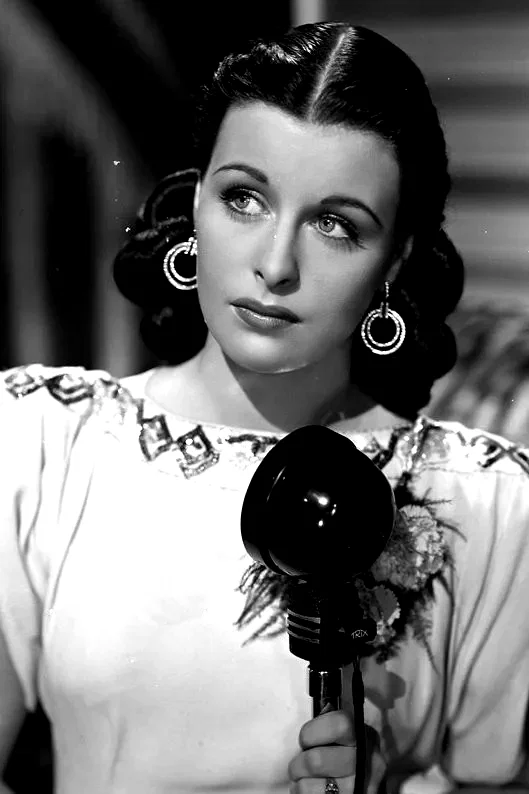  Constance Smith