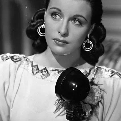  Constance Smith