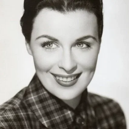  Constance Smith