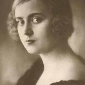  Alexandra Sorina