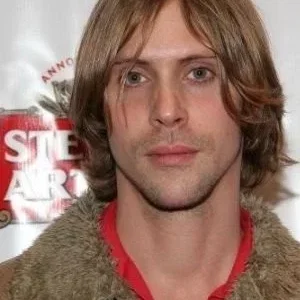 Neil Newbon
