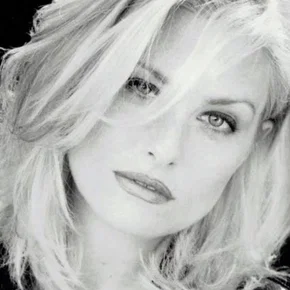 Photo star : Lezlie Deane