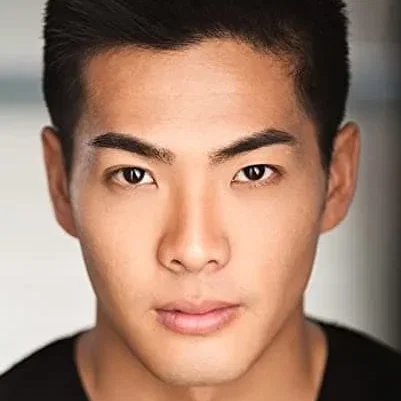  Derek Kwan