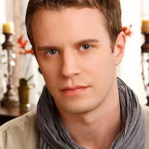 Photo star : Luke Mably