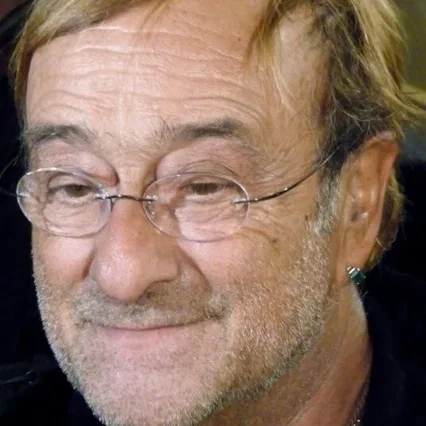  Lucio Dalla