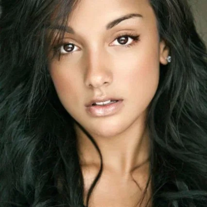  Brittney Alger