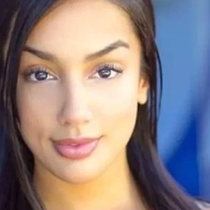  Brittney Alger