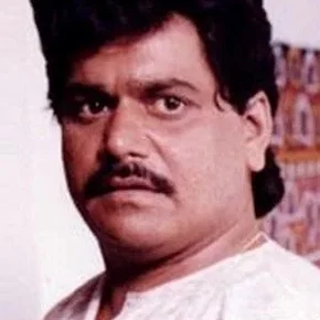 Photo star :  Laxmikant Berde