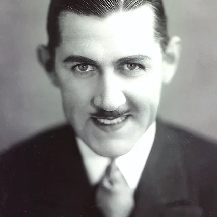  Charley Chase