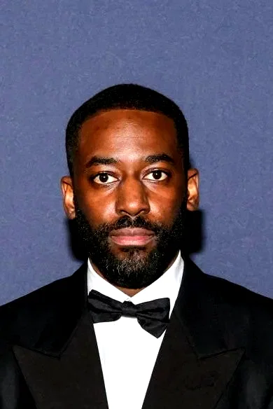  Ashley Thomas